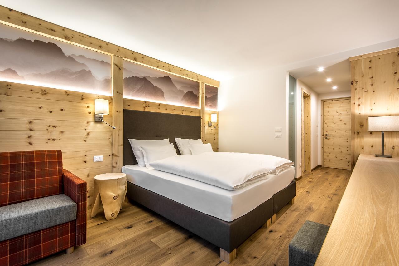 Hotel Garni Larix Colfosco Exterior foto